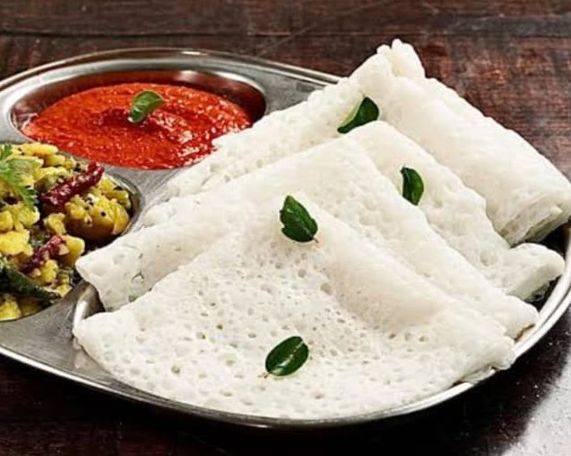 Soft neer dosa with red chutney and vegetable palya